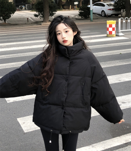 Actual shot of the new winter down-padded jacket for women, short cotton-padded jacket for small people, Korean style loose bread coat, student cotton-padded jacket