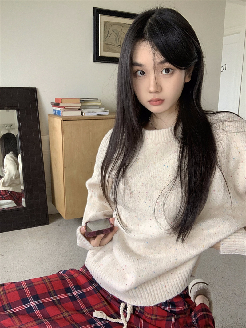 實拍  白色彩點套頭圓領毛衣
