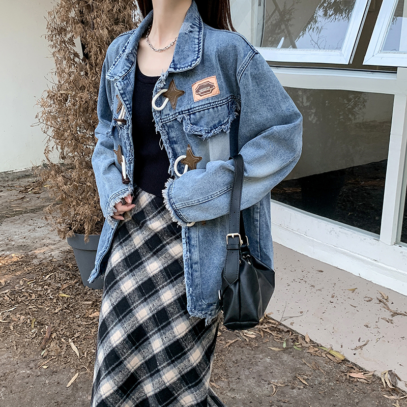 實拍~美式做舊羊角扣水洗牛仔外套女新款設計感復古夾克上衣