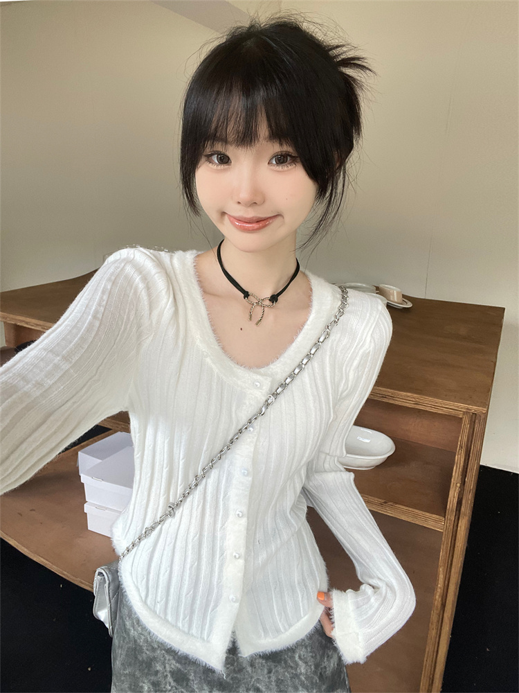 Real shot of plush splicing pit strip long-sleeved knitted cardigan autumn and winter Korean style slimming sweater base