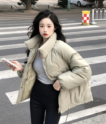 Actual shot of the new winter down-padded jacket for women, short cotton-padded jacket for small people, Korean style loose bread coat, student cotton-padded jacket