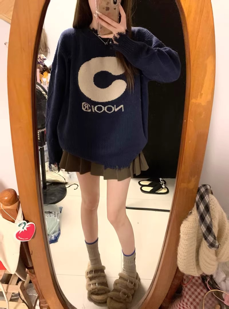 韓系秋季穿搭字母圓領毛衣女寬鬆設計感小眾溫柔軟糯打底針織衫潮