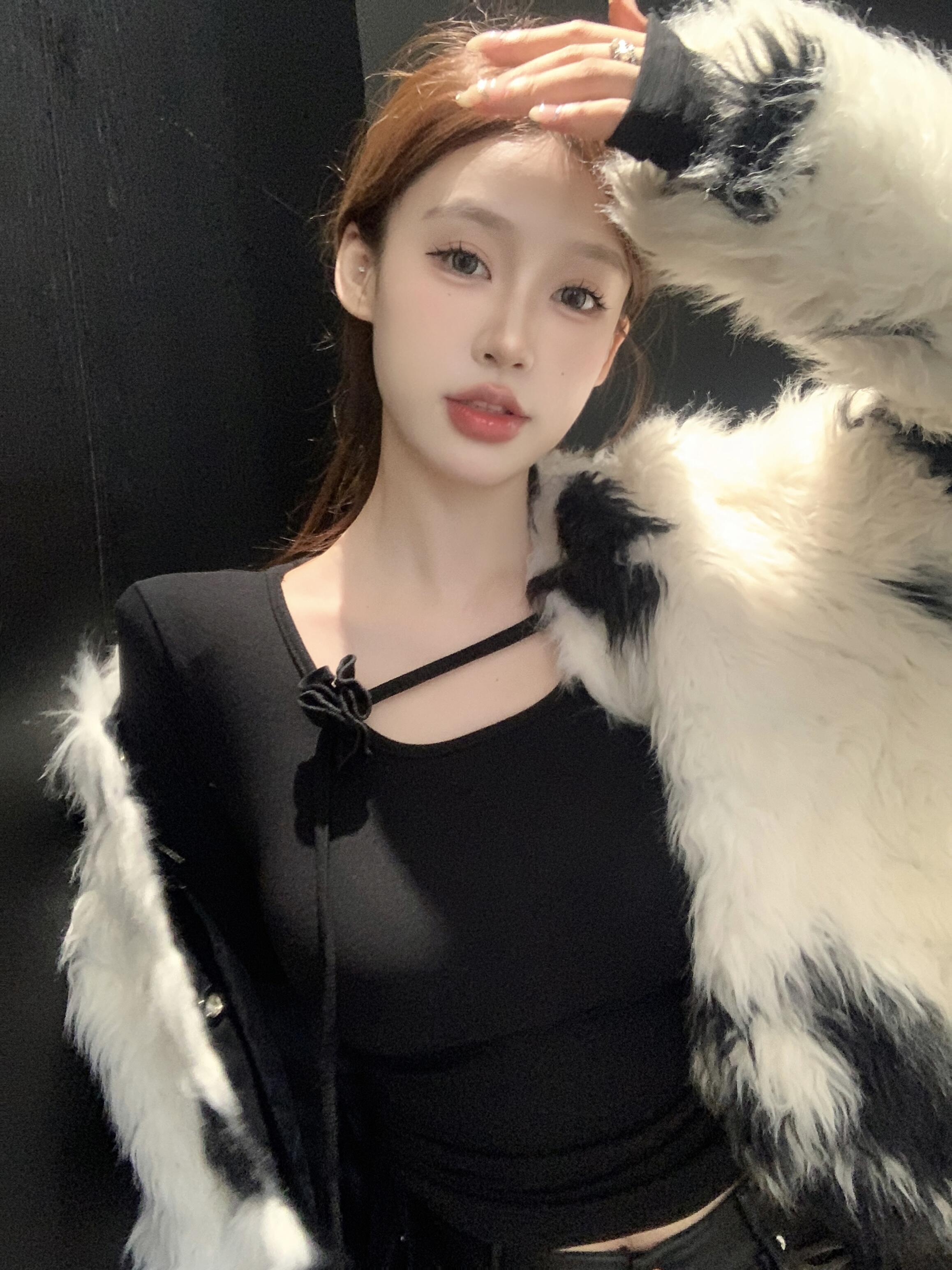 實拍 花朵抽繩U領T恤女秋打底衫設計感修身顯瘦氣質長袖上衣