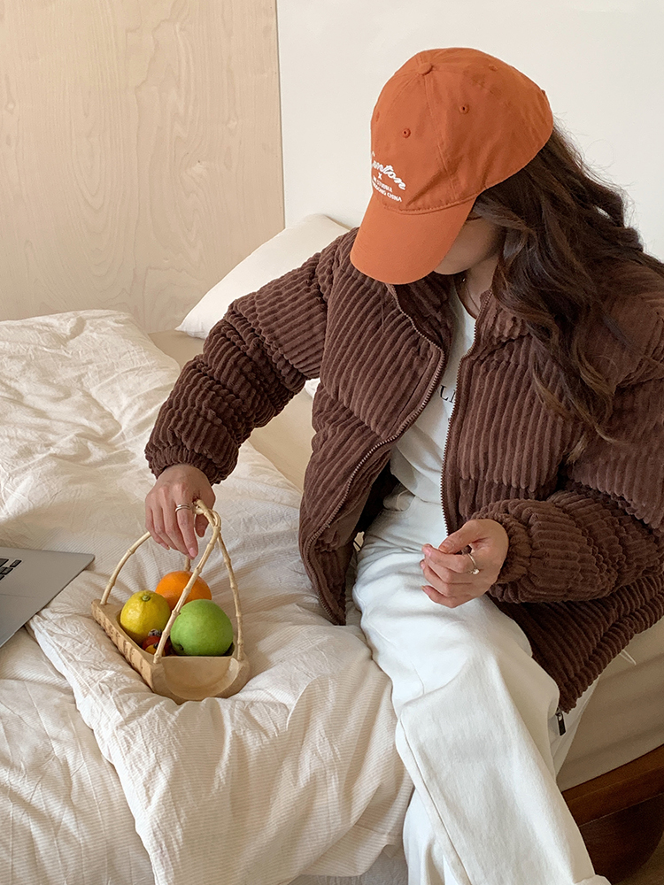 Real shot of 2023 new stand-up collar corduroy high-rise down cotton jacket Internet celebrity female college style cotton jacket short style