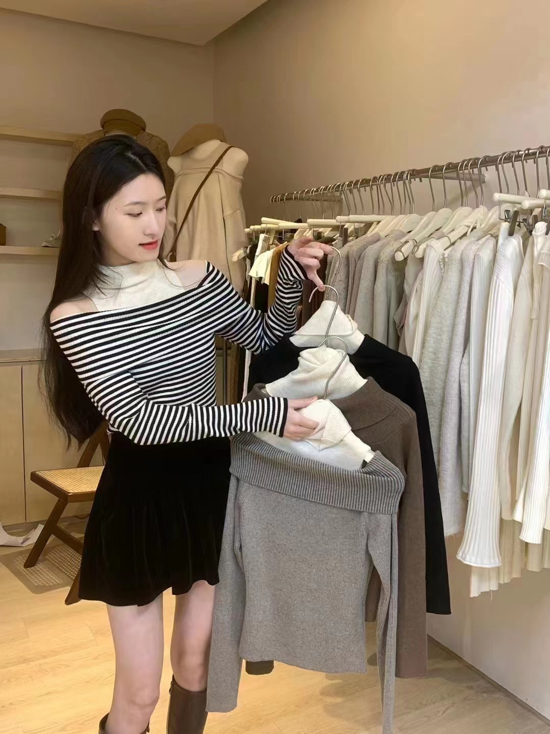 慵懶風毛衣女一字肩洋氣別致高級感大翻領打底衫長袖毛針織衫秋冬