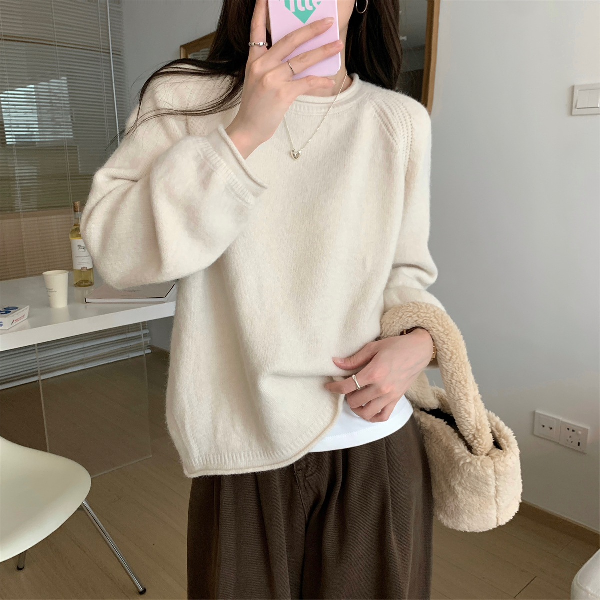 實拍 秋冬韓版寬鬆純色卷邊插肩設計感北極絨針織內搭女毛衣