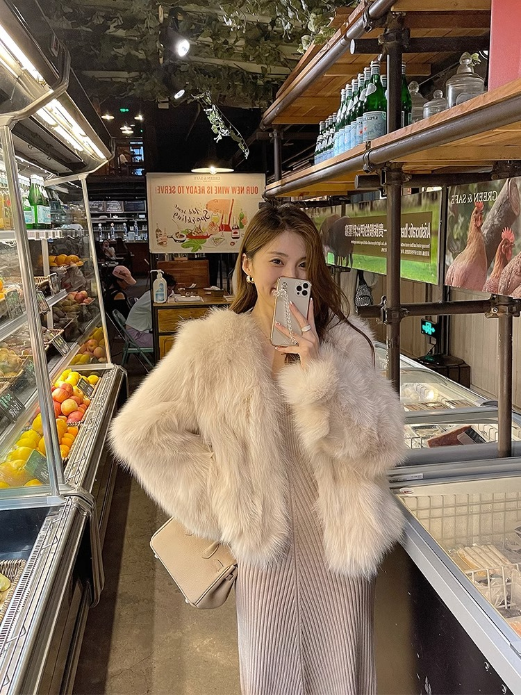 2023新款仿狐狸毛年輕款皮草外套女冬季短款V領網紅毛毛大衣顯瘦