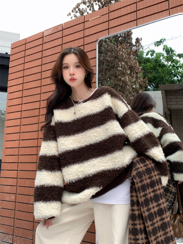 Actual shot~New fashionable and stylish striped sheepskin wool loose sweatshirt