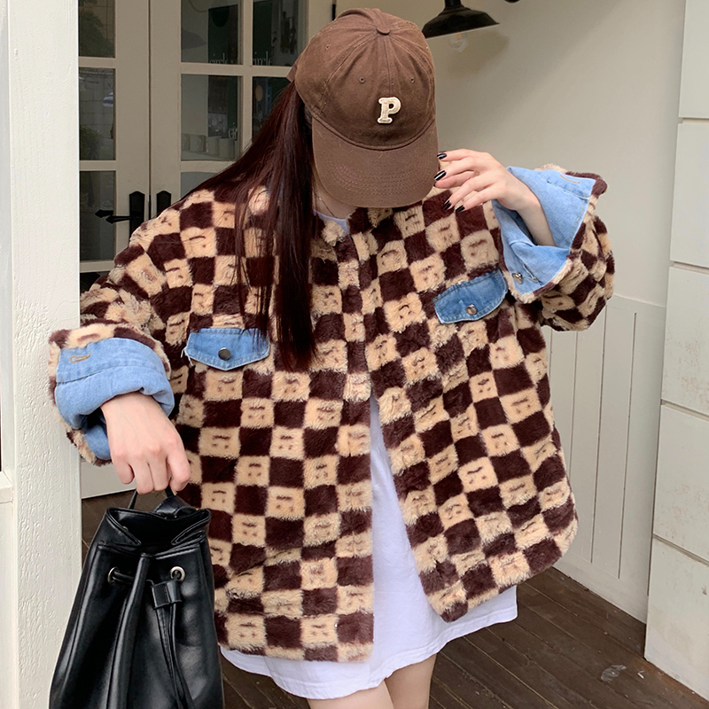 Real shot!  Checkerboard cotton-padded jacket for women in winter, thickened with velvet, high-end, loose, lambswool, cotton-padded jacket, trendy