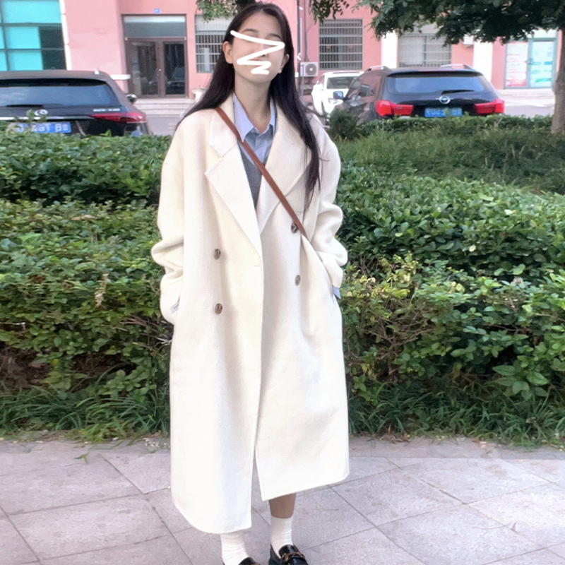 Hepburn style coat for women autumn and winter 2023 new small high-end mid-length quilted woolen coat thickened