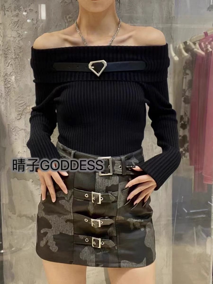 設計感皮帶一字肩針織衫女秋季2023秋季新款小眾時髦短款長袖上衣