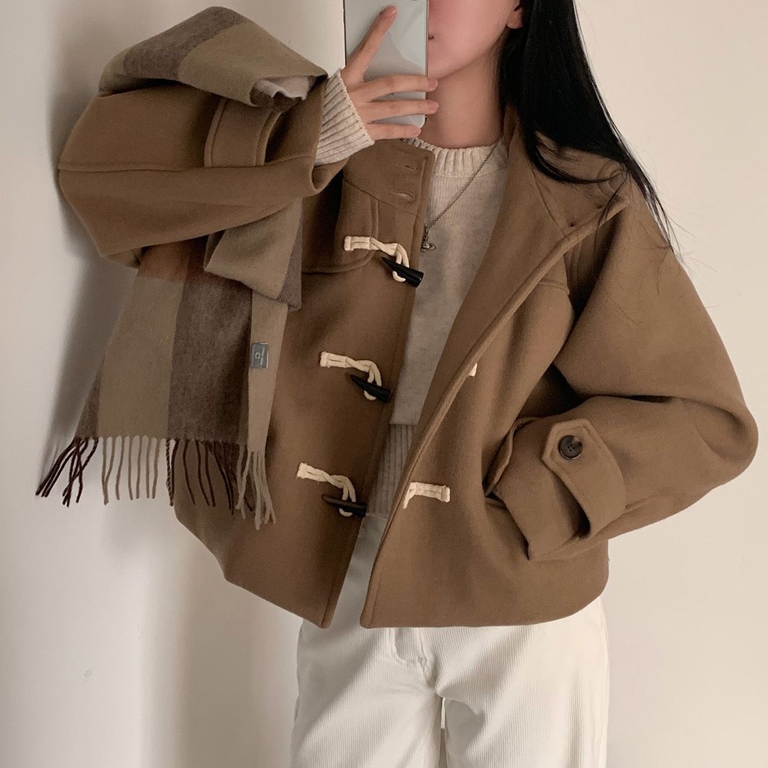 Korean chic winter new retro horn button hooded loose short woolen coat