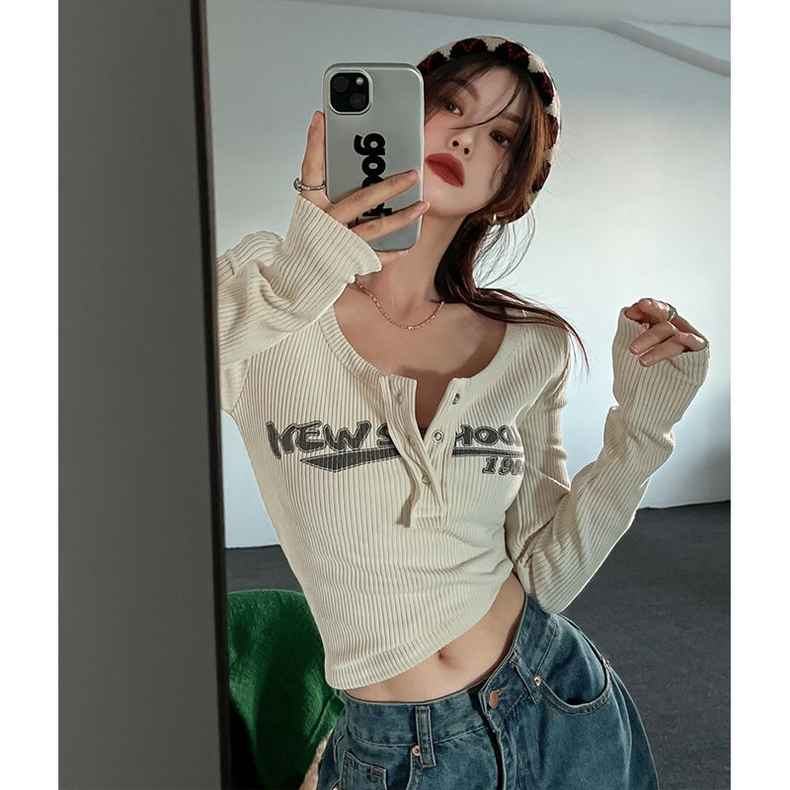 chic sweet hottie sexy t-shirt bottoming shirt for women in autumn and winter with design niche unique unique short top
