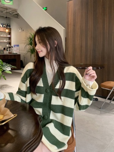 Actual shot~Korean autumn and winter loose striped soft and waxy versatile knitted sweater cardigan~
