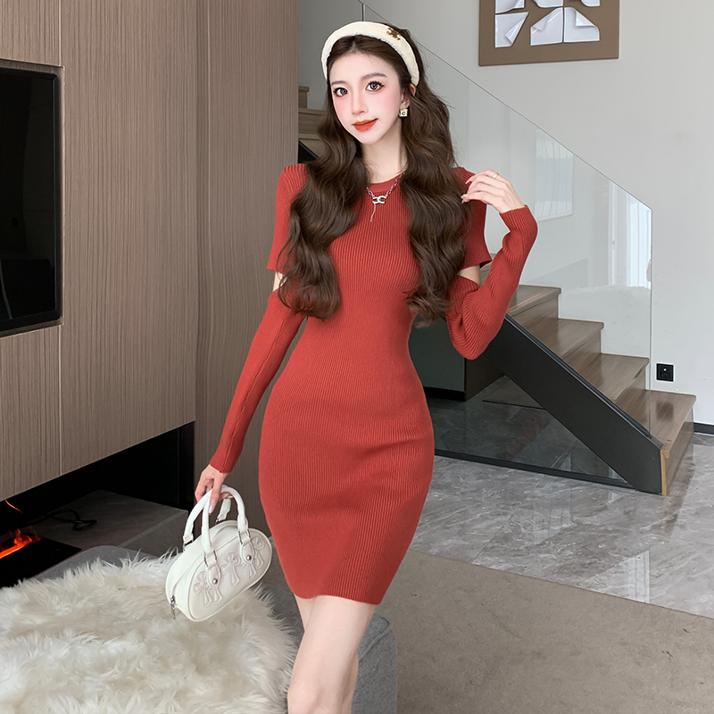 Hepburn style slim-fitting inner knitted dress for small people, autumn and winter new sweater dress for women, trendy design