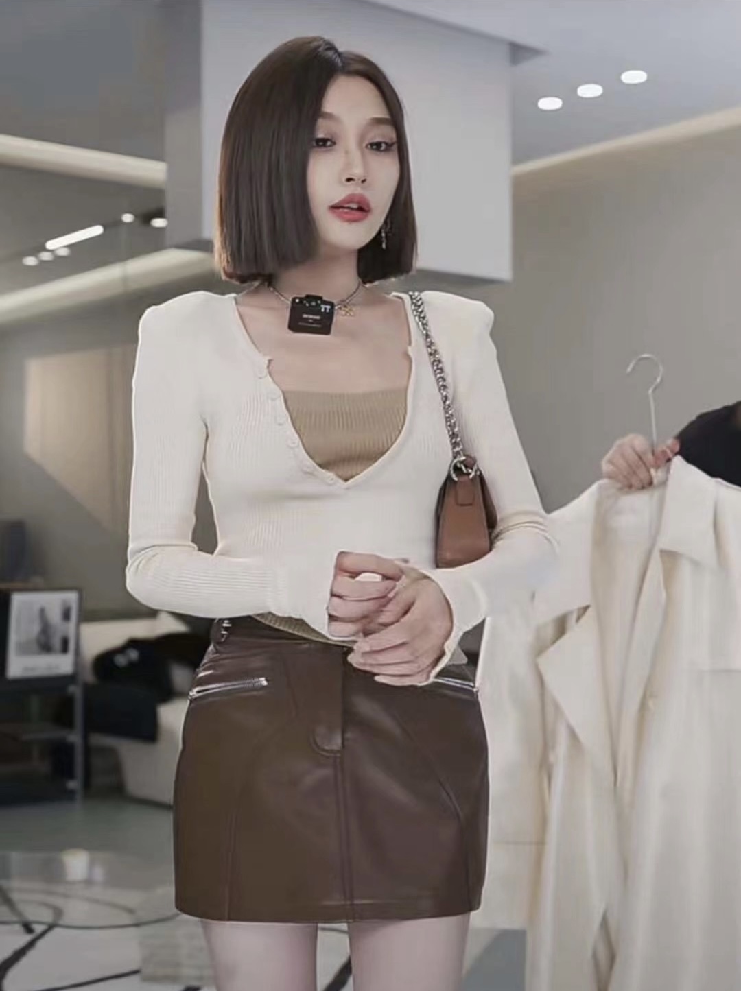 Alice W花花家高階示範簡單好看的心機假兩件修身長袖針織衫