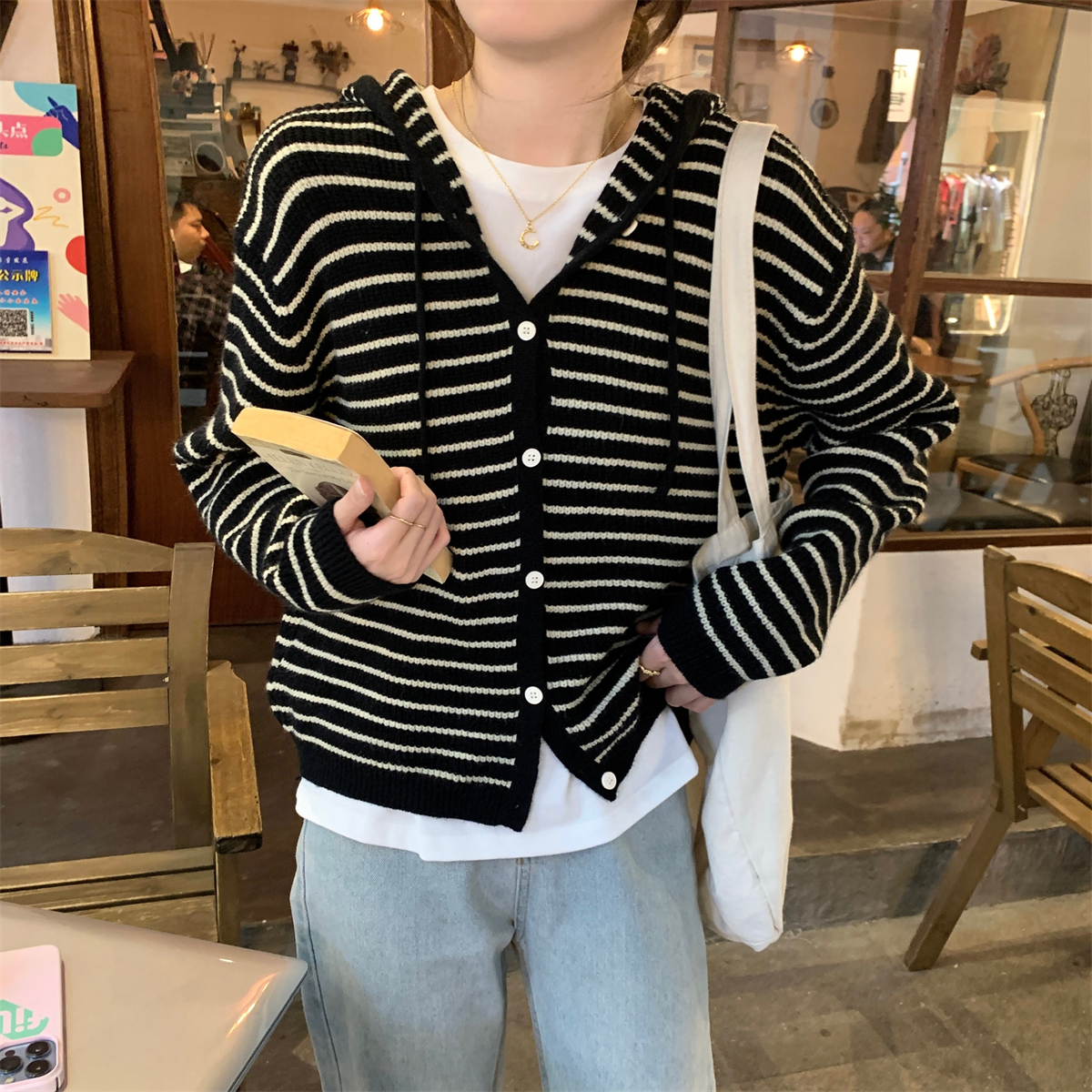 Actual shot of autumn and winter Korean style loose and versatile casual striped hooded arctic velvet knitted cardigan sweater jacket