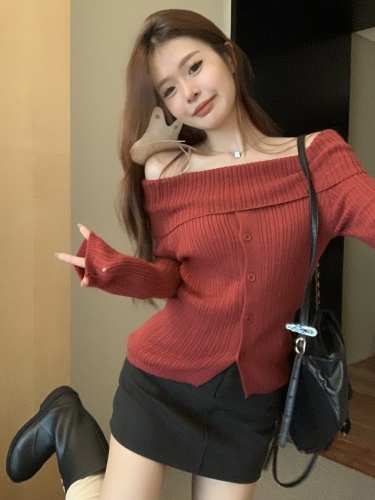 实拍 秋冬韩版新款一字肩不规则设计性感显瘦针织毛衣上衣女