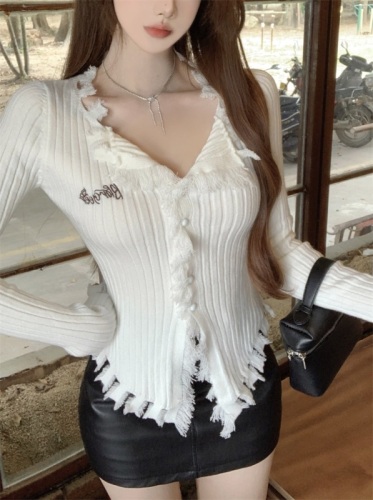 Live-shoot! Maillard pure desire style spicy girl V-neck tassel plus thick knitting irregular cardigan outerwear