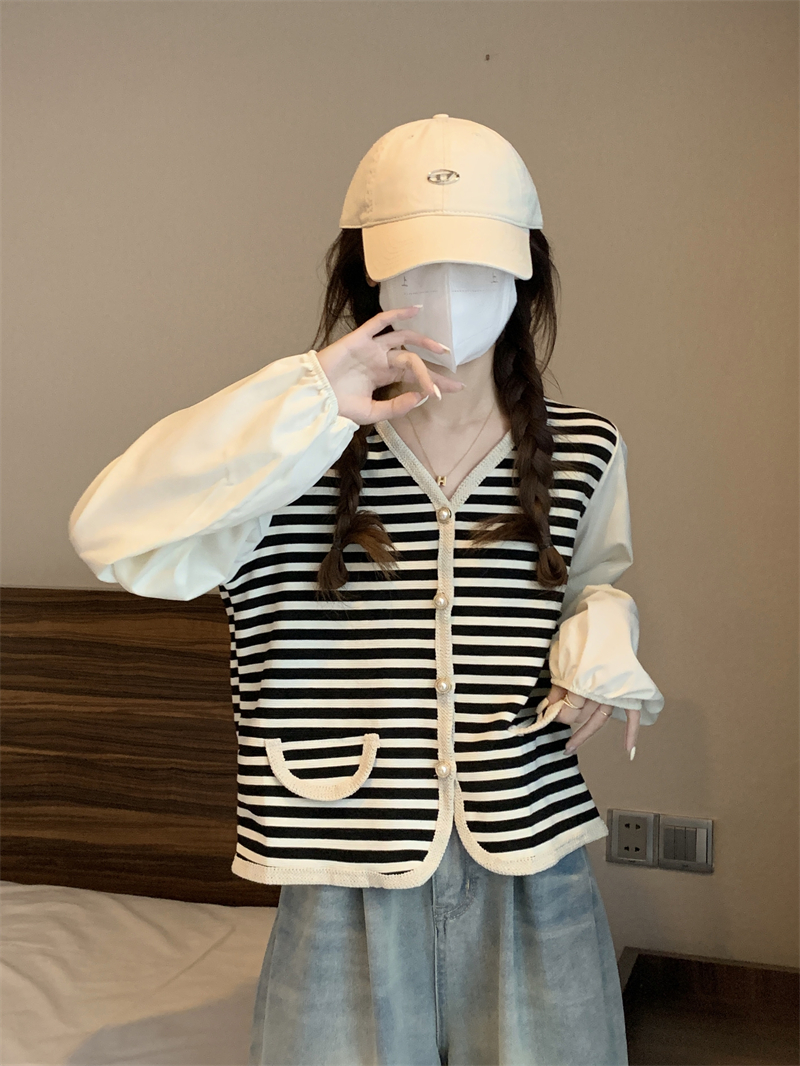 實拍  新款拼接襯衫V領短款洋氣泡泡袖開衫上衣女