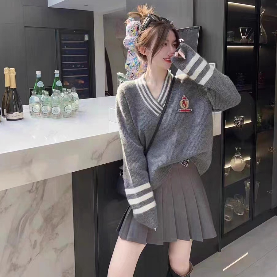 學院風撞色寬鬆毛衣女2023秋季新款歐貨慵懶風氣質減齡羊毛針織衫