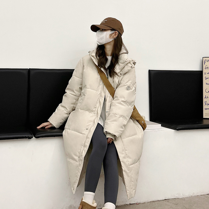 Real shot of down-padded jacket for women, mid-length, knee-length, 2023 winter Korean version, loose medium-length theater jacket, thickened cotton-padded jacket