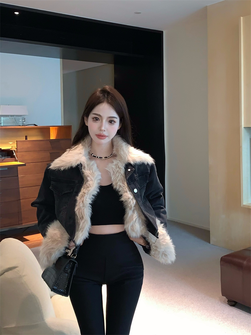 實拍 時髦大姐姐的主場 秋冬新款牛仔拼接夾棉毛毛短外套女
