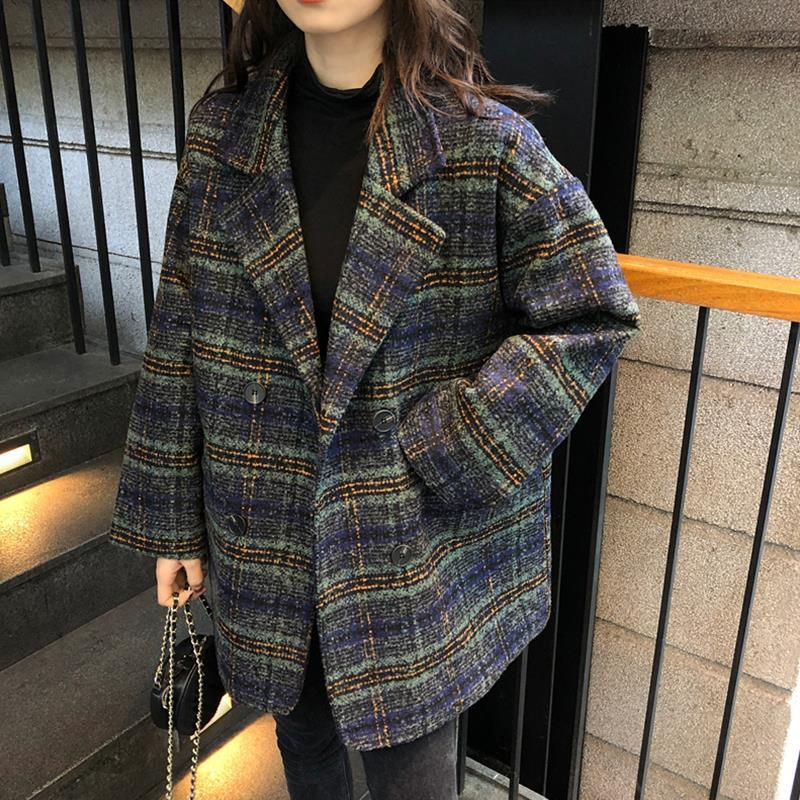 Plaid coat for women 2023 winter new Korean style retro western style age-reducing small fragrant woolen coat for women spring and autumn