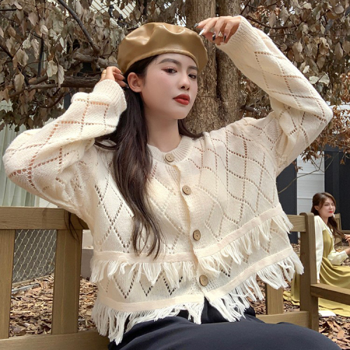 Actual shot of gentle style sweater jacket with niche design, tassel knitted hollow layered cardigan, short style