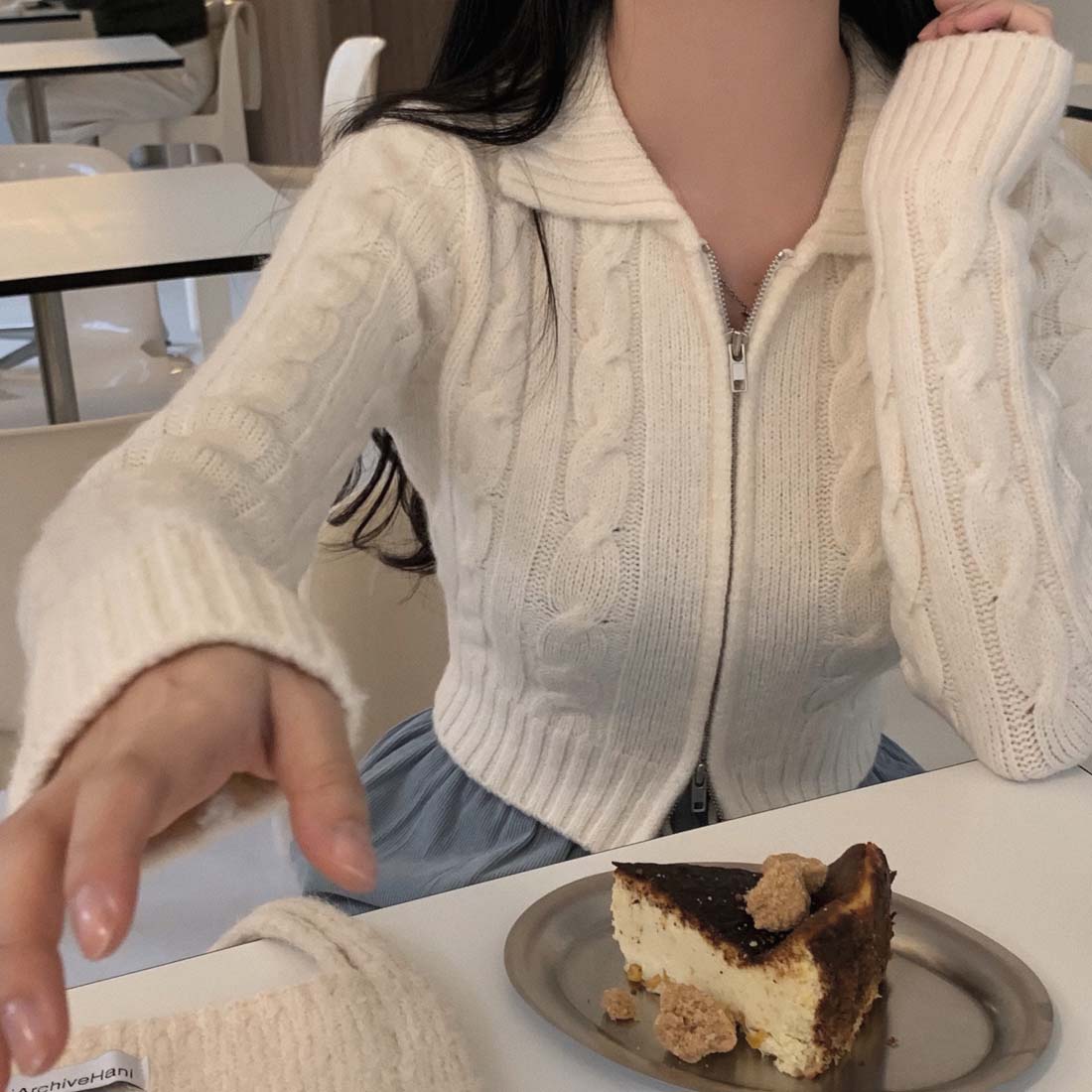 Korean ins new autumn and winter short twist sweater jacket