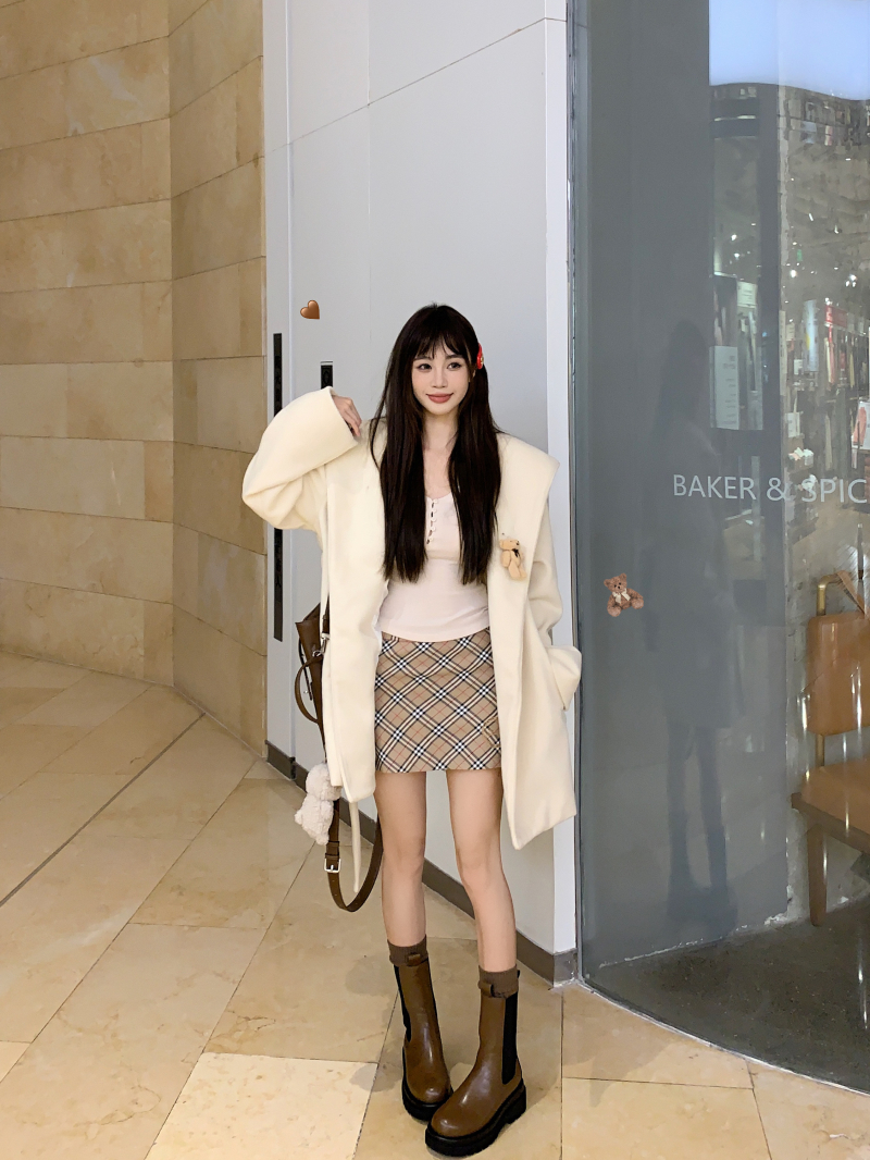 Real shot of custom-made high-weight fabric Fengshen double-sided autumn and winter white cape coat, Korean version, versatile and sweet