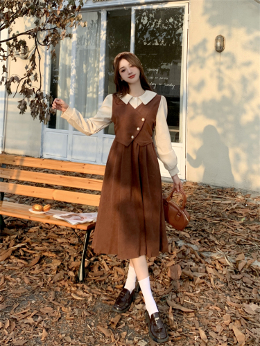Real shot color matching fake two-piece long-sleeved dress for women autumn retro commuting small pleated long skirt 2023