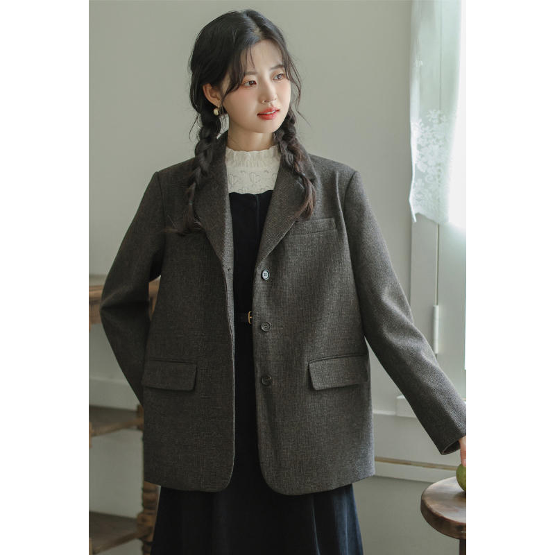 No less than 157 real shot French niche retro temperament college style blazer