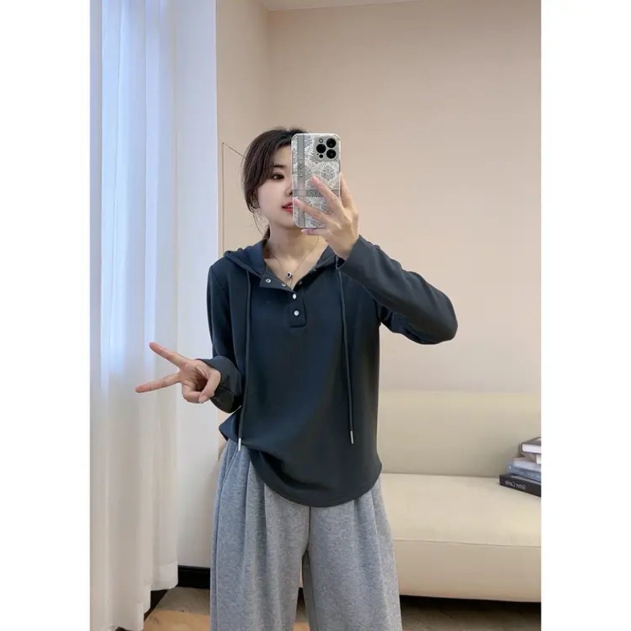 韓版抽繩連帽衛衣女2023秋冬新款純色套頭打底寬鬆小排扣長袖上衣