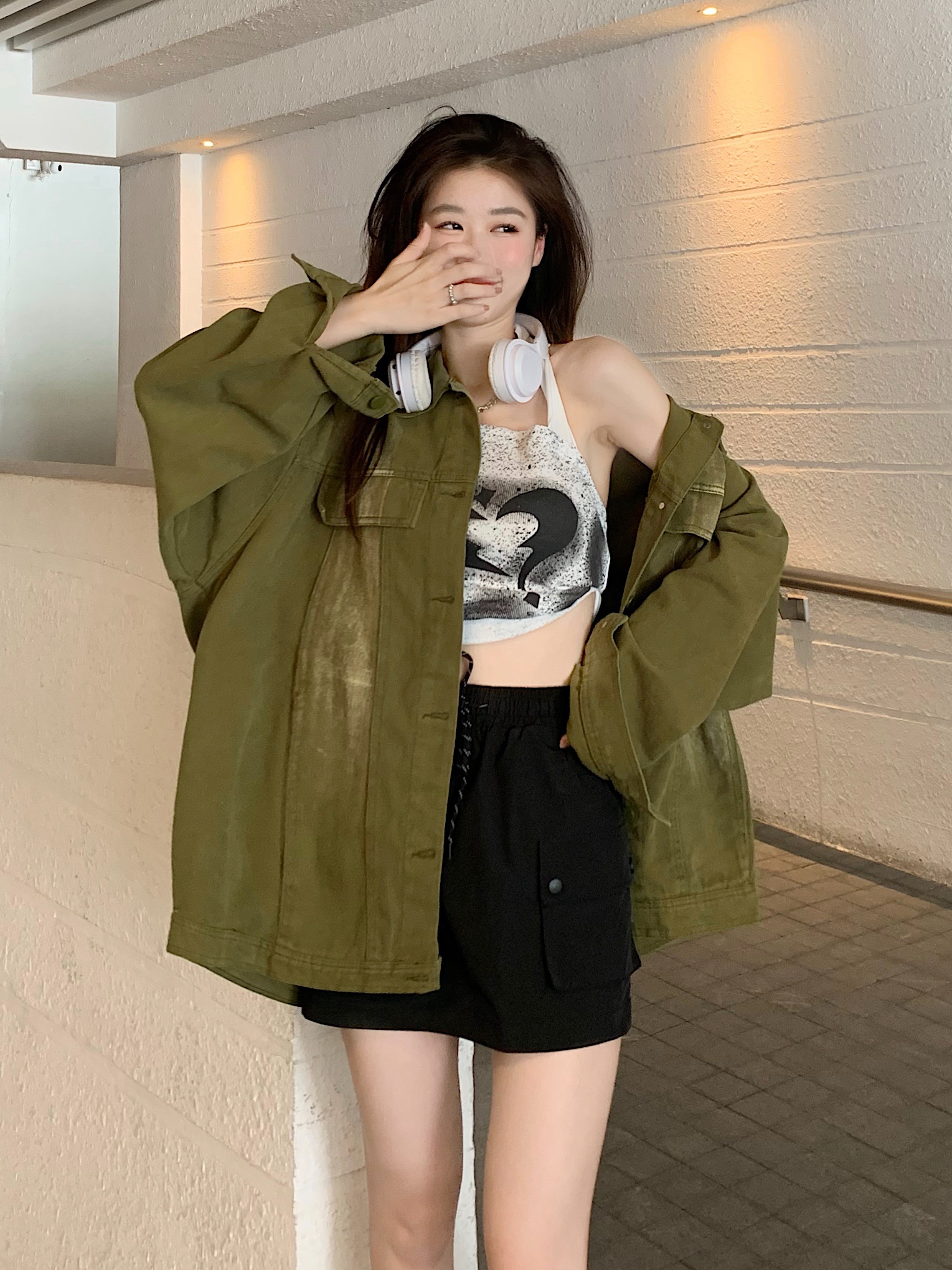Real shot of boyfriend style Polo collar loose green denim jacket for women autumn mid-length jacket cardigan top