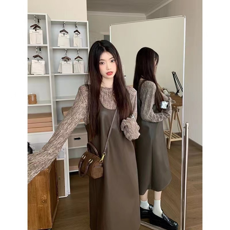 高級感法式名媛風pu皮吊帶連衣裙長袖打底衫女秋季2023新款兩件套