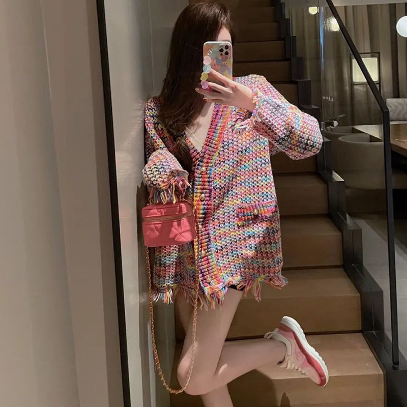 2023新款秋季法式小香風彩色編織v領外套女炸街設計感粗呢花上衣