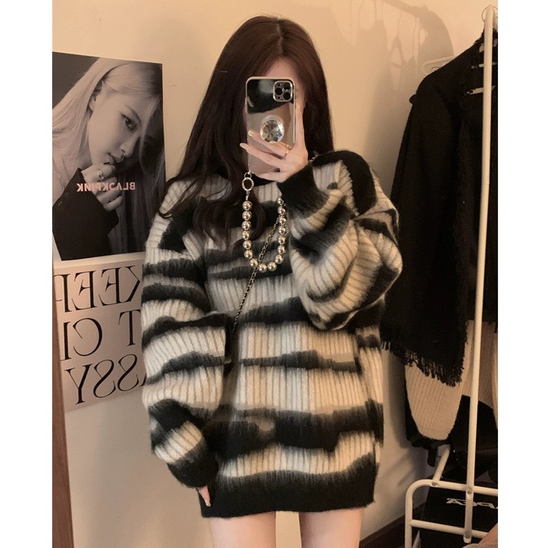 黑白條紋馬海毛毛衣女秋冬寬鬆復古設計感小眾中長款套頭針織上衣