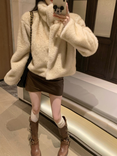 Real shot of stand-up collar environmentally friendly mink fur temperament women's short loose thickened mink velvet jacket top