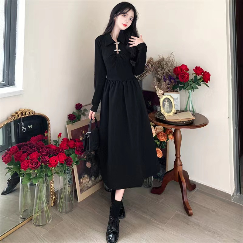 梨形身材顯瘦遮肚藏肉連衣裙2023秋冬新款小黑裙女