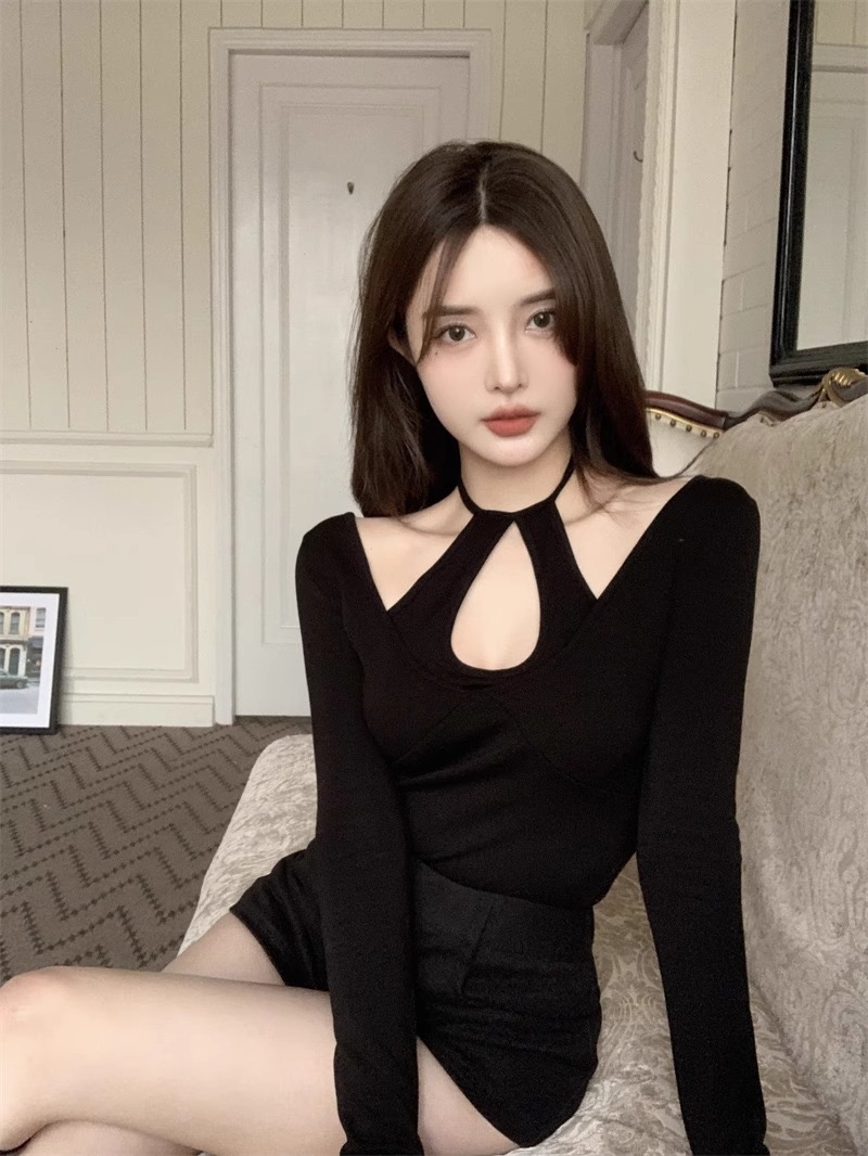 德絨鏤空掛脖長袖T恤辣妹設計感修身性感上衣女