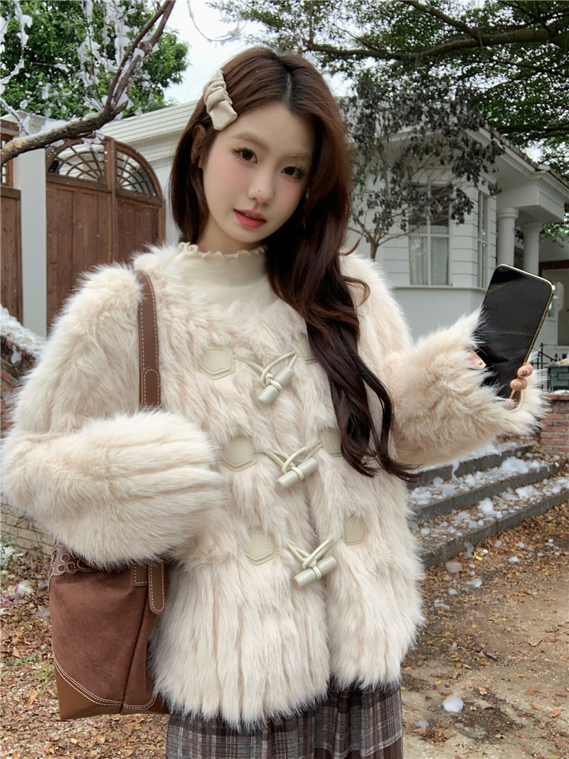 Actual shot of new winter Korean style fur one-piece imitation fur horn buckle warm jacket