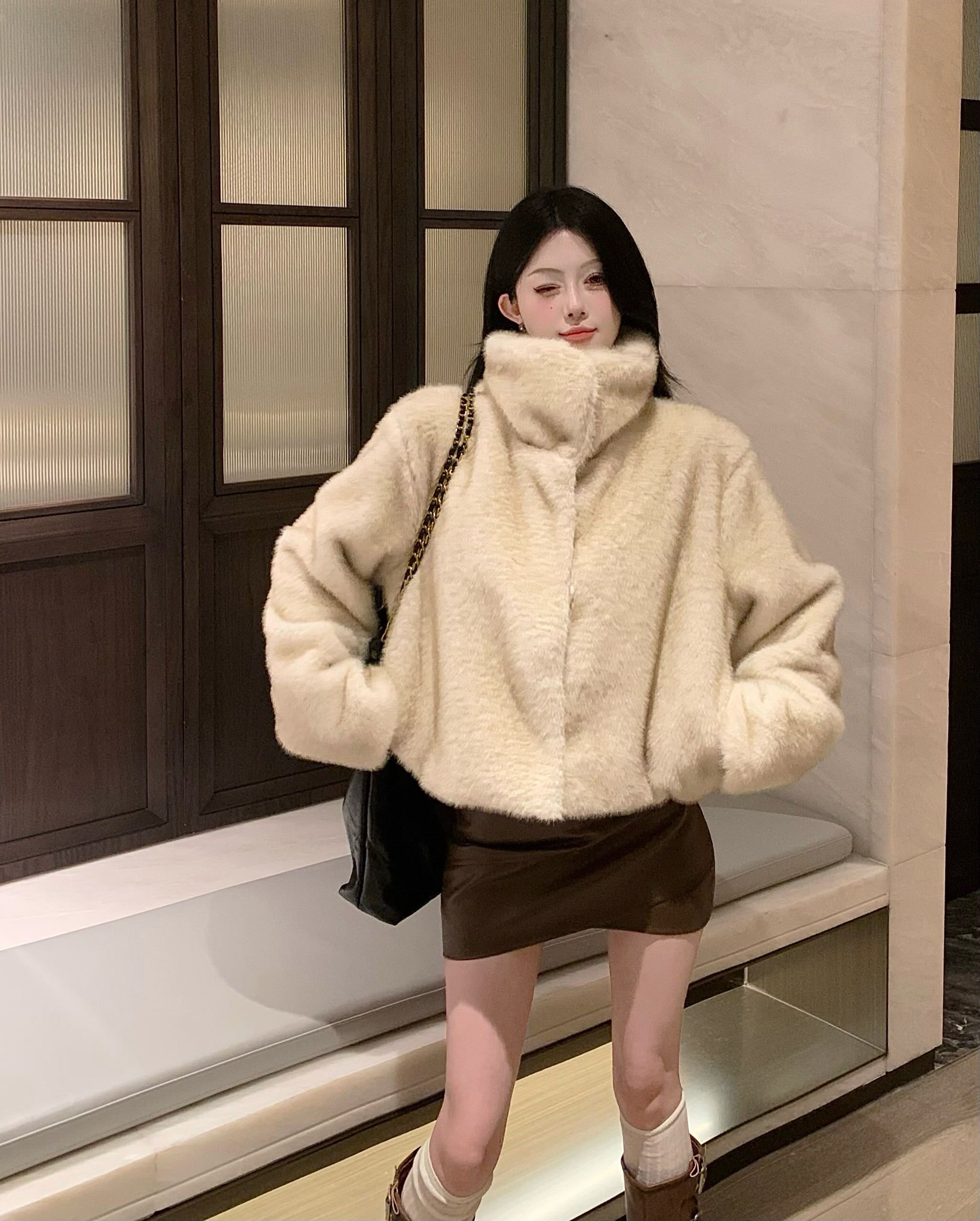 Real shot of stand-up collar environmentally friendly mink fur temperament women's short loose thickened mink velvet jacket top