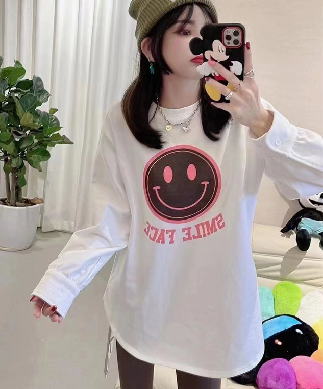 MOMO減齡笑臉打底衫T恤女2023年秋冬新款寬鬆保暖內搭休閒上衣潮