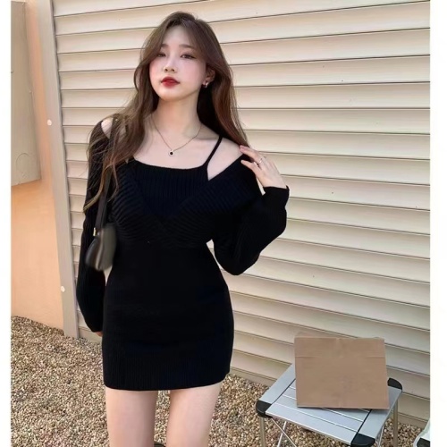 Autumn new design sexy hottie off-shoulder splicing fake two-piece long-sleeved dress