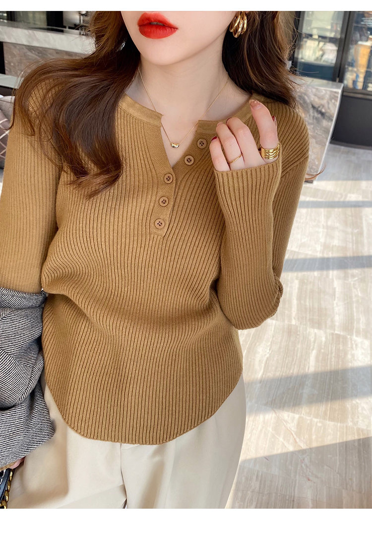 Thickened v-neck bottoming shirt design niche spring and autumn women's new style inner sweater autumn and winter style knitted sweater