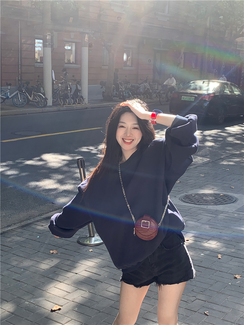 實拍秋冬新品熱賣寬鬆衛衣簽約時尚加厚套頭上衣女裝大碼
