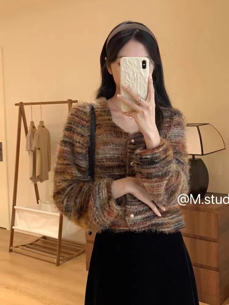 法式別致彩條毛毛針織開衫女2023新款寬鬆顯瘦高級感短款毛衣上衣