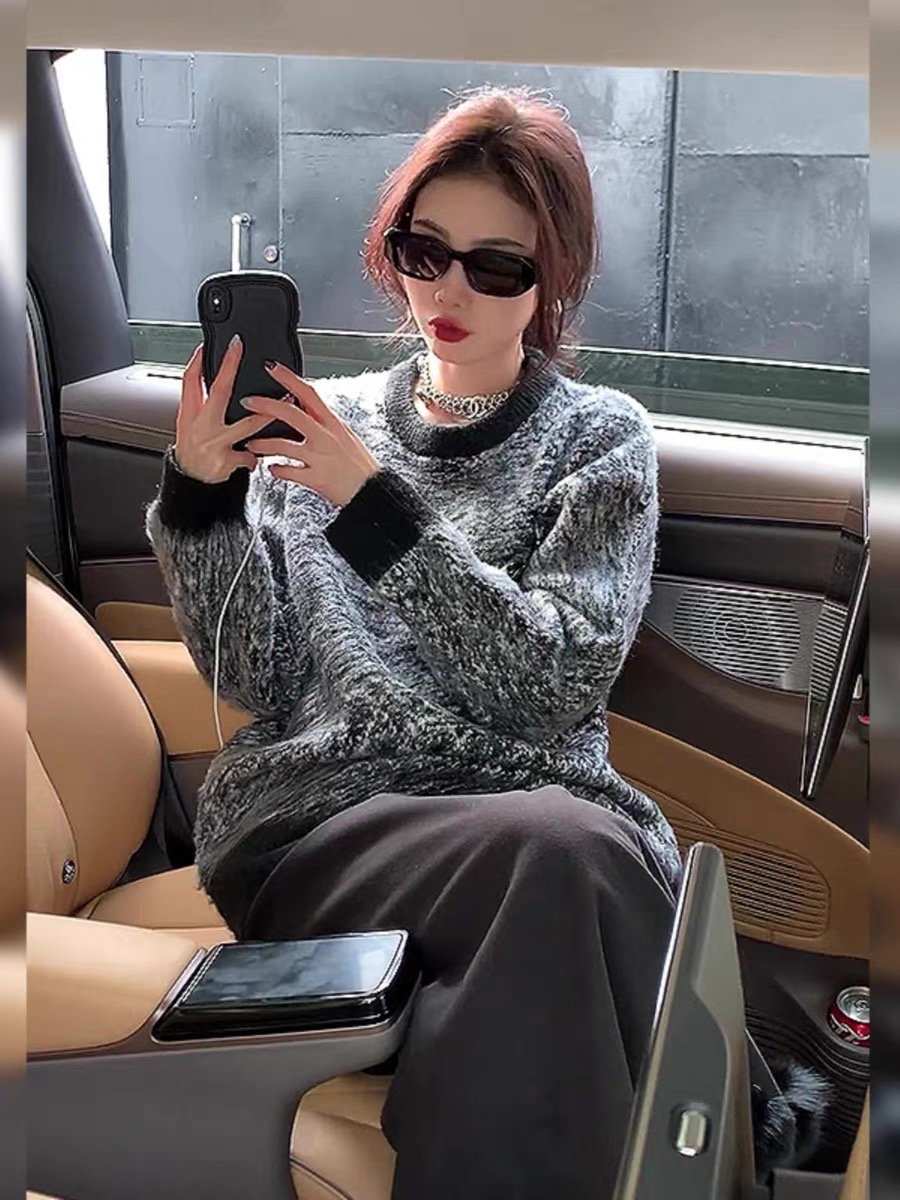 小眾時尚別致毛衣2023女秋冬新款高級簡約休閒百搭圓領長袖毛衣女