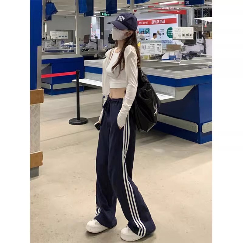 春秋新款三槓寬鬆百搭闊腿褲女2023學院風減齡休閒運動拖地長褲子